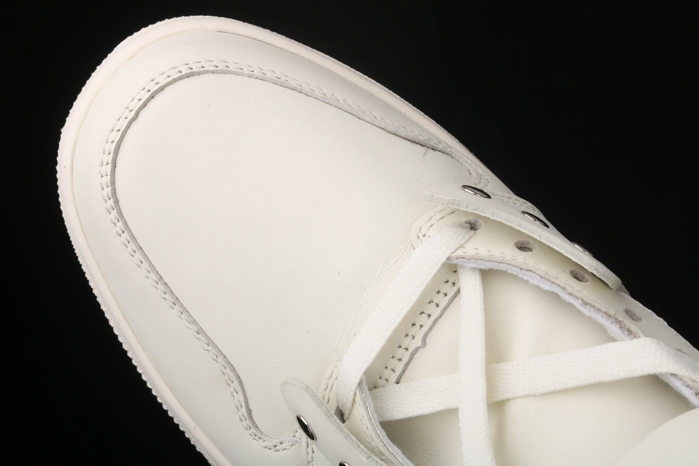 All categories Air Jordan Jordan series basketball shoes Air Jordan 1 High Comme Des Garcons Homme Plus x Air Jordan 1 High "CDG White" AJ1 Joe 1 retro classic high-top versatile cultural basketball shoes CN5738-100
